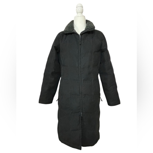 Vintage LL Bean Long Parka Jacket
Size Small Black Goose Down Insulated 90s - Picture 1 of 9
